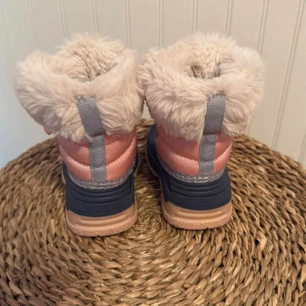 🌻Oshkosh Pink and Blue Winter Boots with Faux Fur - 4 - Great Used Condition